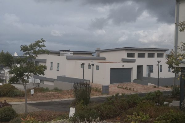 LW Construction & Developments